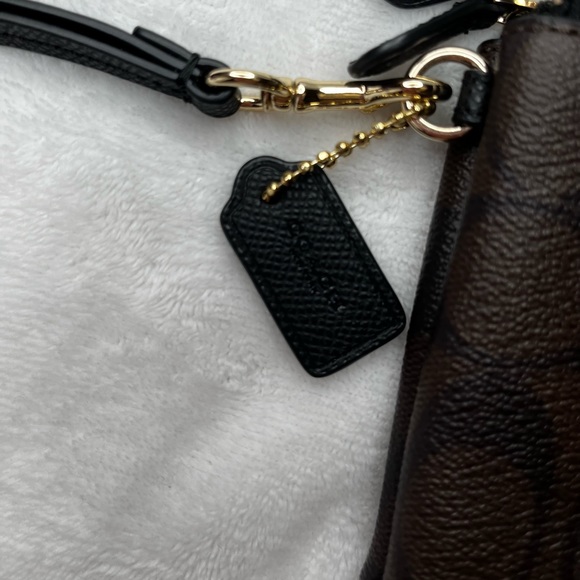 Coach Wallet - Picture 5 of 5